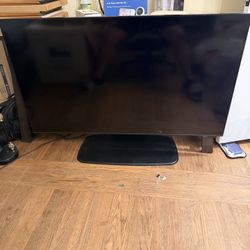 Samsung TV For Repair Or Parts With Base 