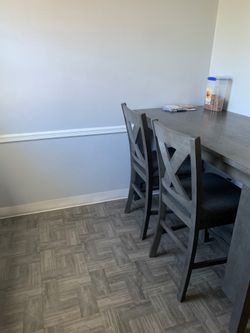 Caitbrook Gray Counter-Height Dining Set + 2 Bonus Stools