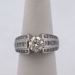 14k white gol 2.06ct diamond ring  size 6.25