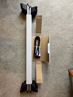 Genuine Audi OEM roof carrier / crossbar set for the Audi Q8.