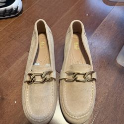 Cream Color Flats