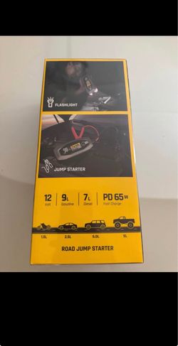 Fanttik Titan's Power 2000 Amp Jump Starter