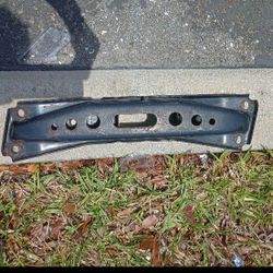 G35 Transmission Crossmember