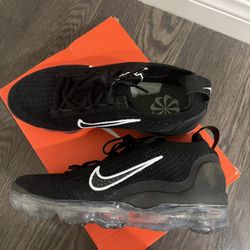 (BRAND NEW) Nike Air VaporMax 2021 FlyKnit Shoes