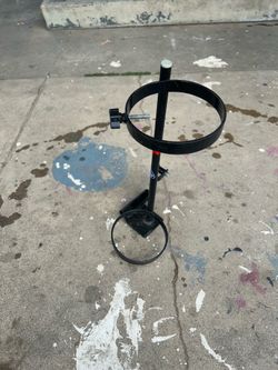 Oxygen tank holder