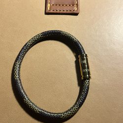 LV Bracelet Unisex Magnet 