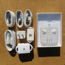 8 pieces in a pack: 1 original Android micro port charging cable, 1 wired 3.5 jack in-ear headset, 3 iPhone charging cables, 1 Huawei original type-c 