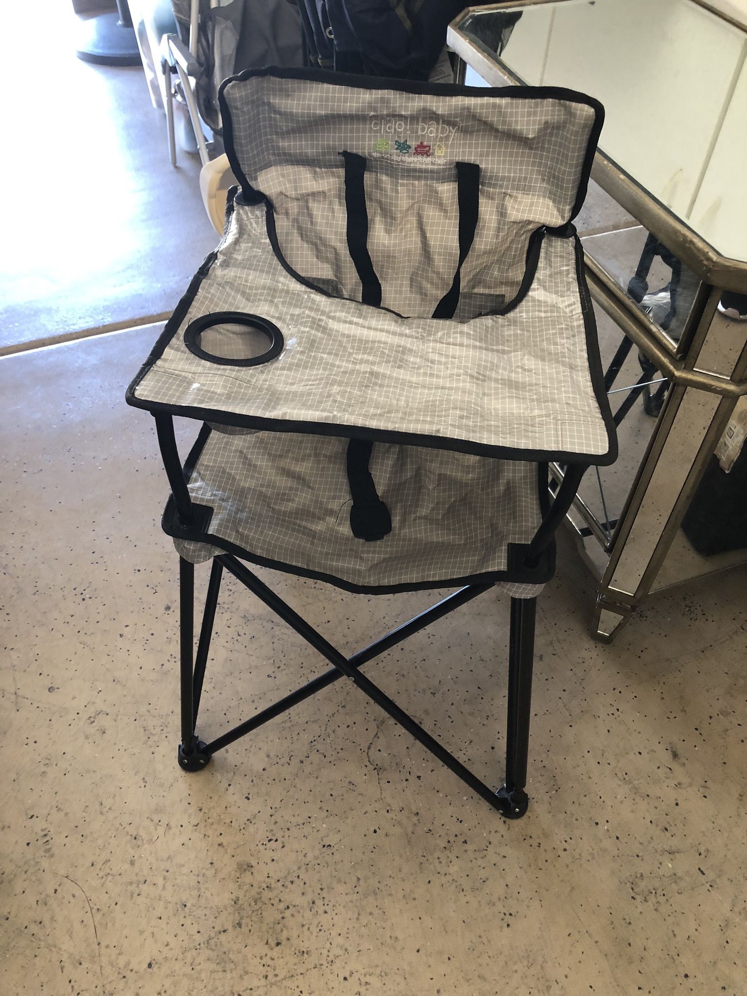 CIAO BABY CHAIR FOLDABLE PORTABLE 