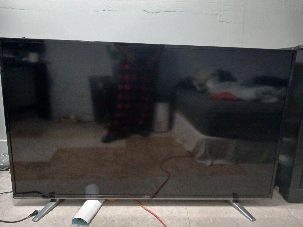 Lg 65 Inch TV! Smart TV