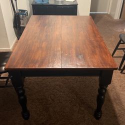Dinning Table 