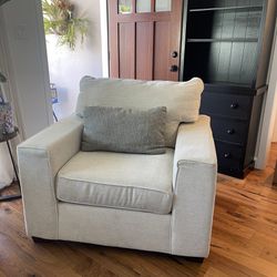 Super Comfy Chair 