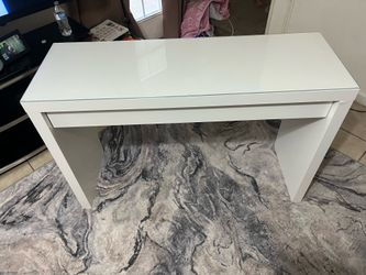 IKEA Malm Dressing Table
