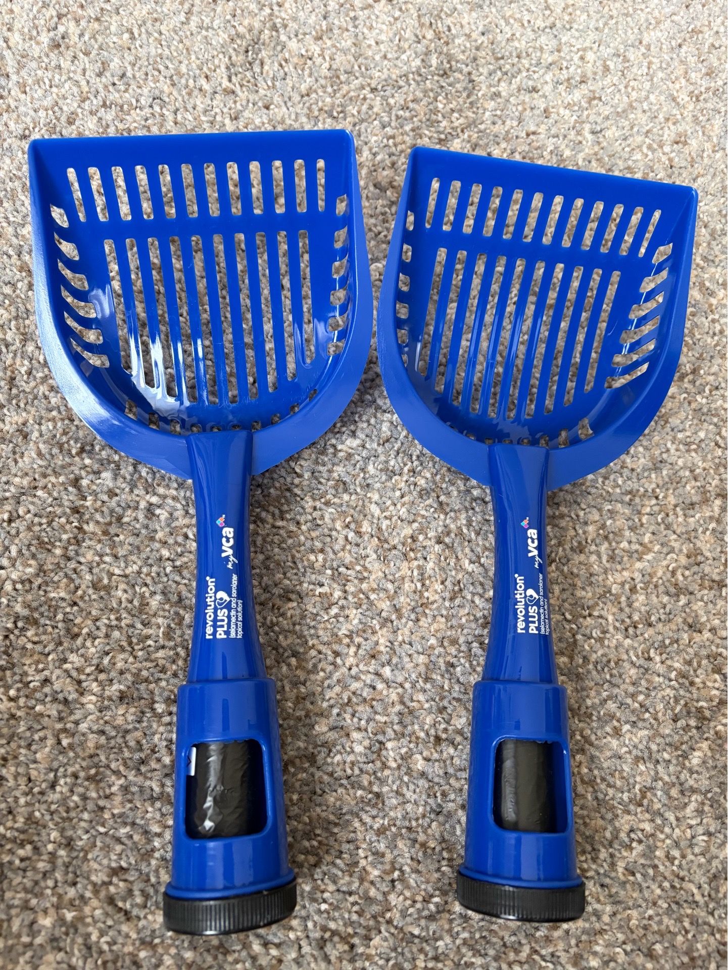 Blue Poop Scoopers x2, BRAND NEW