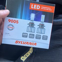 Sylvani Led Headlights 9005  Set Of 2 Factory New 