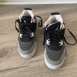 Jordan 4s Kids Size 1