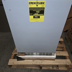 5.1 Cu. Ft. Compact Refrigerator 24-Inch Wide in Stainless Steel