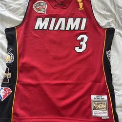 Wade Hall Of fame Jersey (Size: Large)