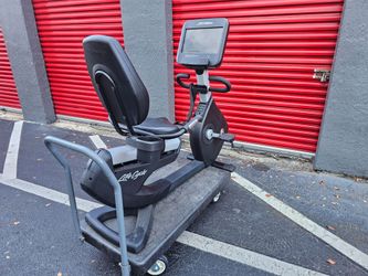 Cardio vascular Therapeutic Life Fitness Elevation Series 95R Recumbent Lifecycle Bike
Price negotiable.
Commercial-grade recumbent exercise bike is