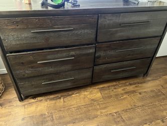 Wood Dresser
