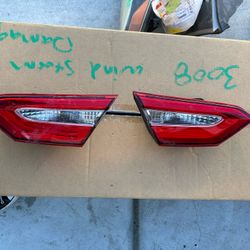 TOYOTA-Camry Inner Tail Lights