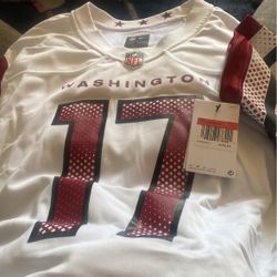 Brand new Large Nike Commander Jersey