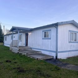 Single wide mobile home for sale