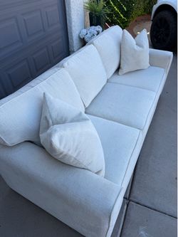 Living Spaces Cypress II Custom Order Sofa 80”W – Ivory/Cream📍Chandler | Delivery Available