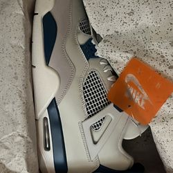 Air Jordan Industrial 4