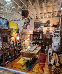 Vintage MCM Lighting, Rugs, Mirrors, Brass, Art, Pottery, Foo Dogs, Furniture 