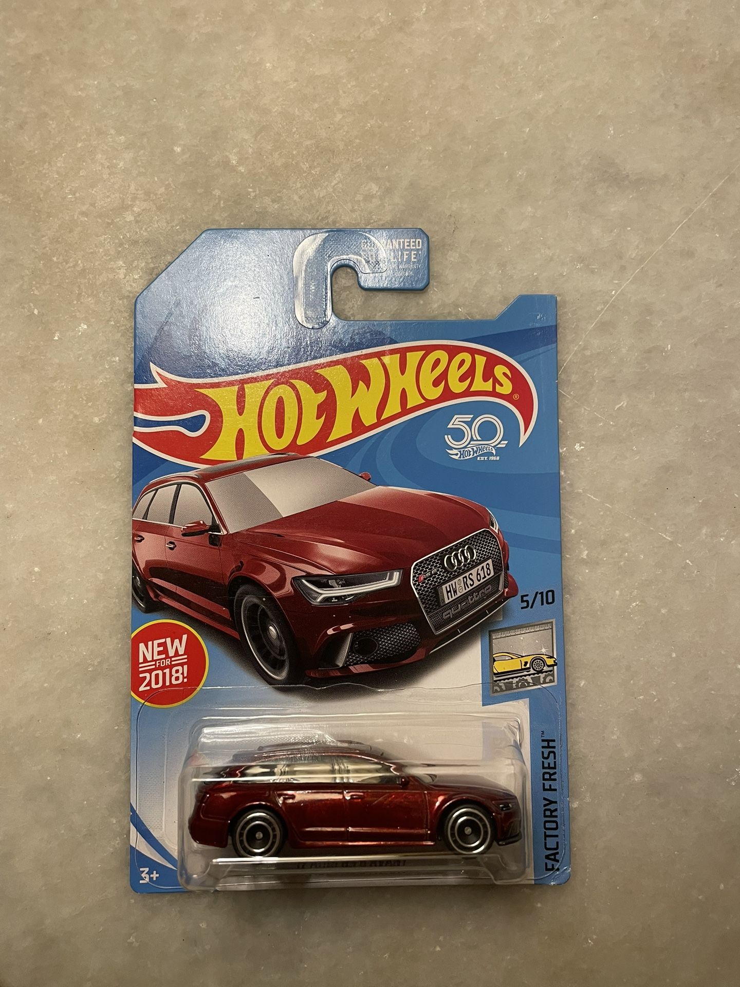 Hot Wheels ‘17 Audi RS6 Avant Super Treasure Hunt