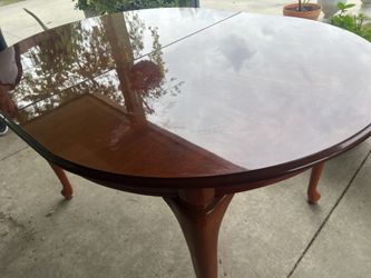 Kitchen table and 4 chairs - Wooden table
