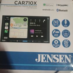 A Jensen Car Stereo 