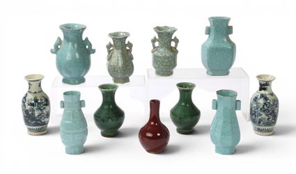 11 Chinese Vases