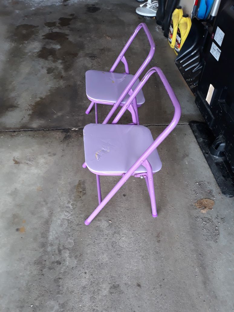 Kids chairs - 2