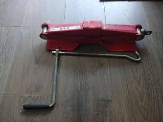 Hyper Tough scissor jack