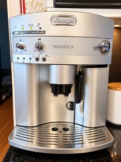 De'Longhi Magnifica Automatic Espresso Machine
