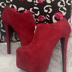 Size 7.5 Red Suede Platform Pump 6” High Heels 