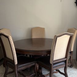 Dinning Table