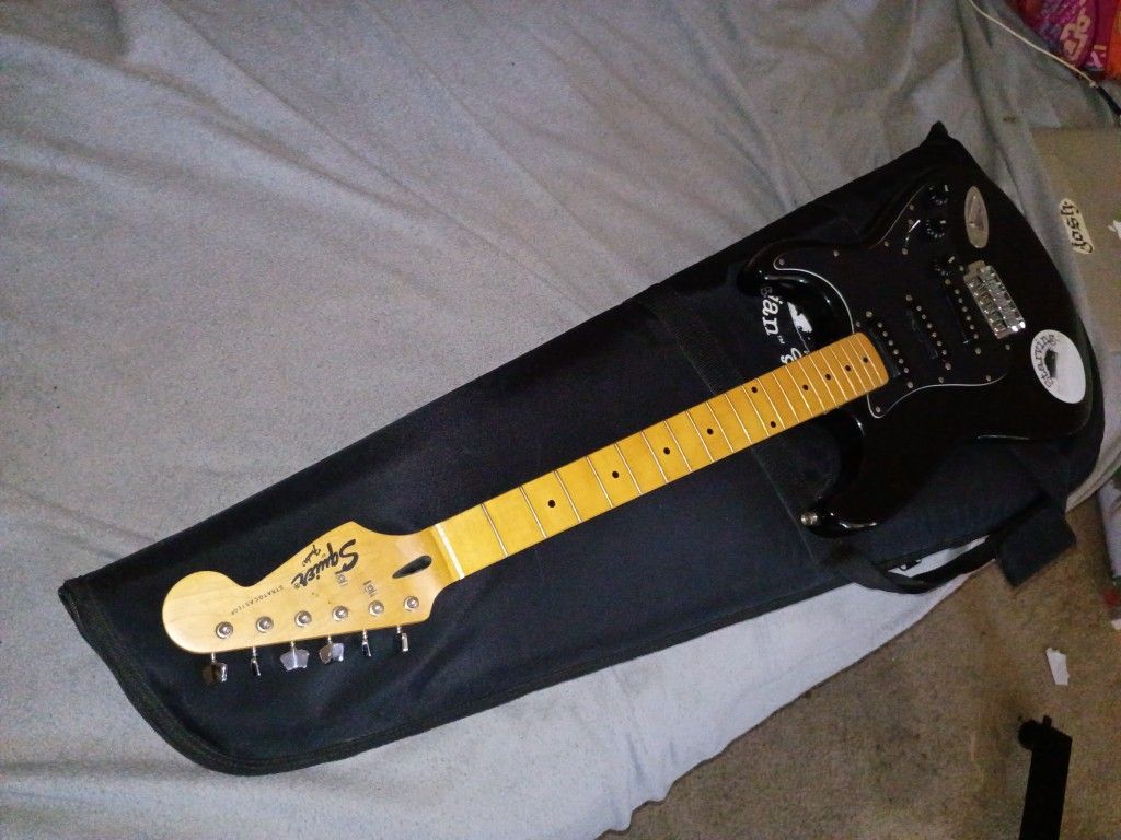 Guitar- Fender Squier Stratocaster (Body)