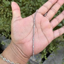 18k Gold Dainty Diamond Bracelet, 6.2 Grams