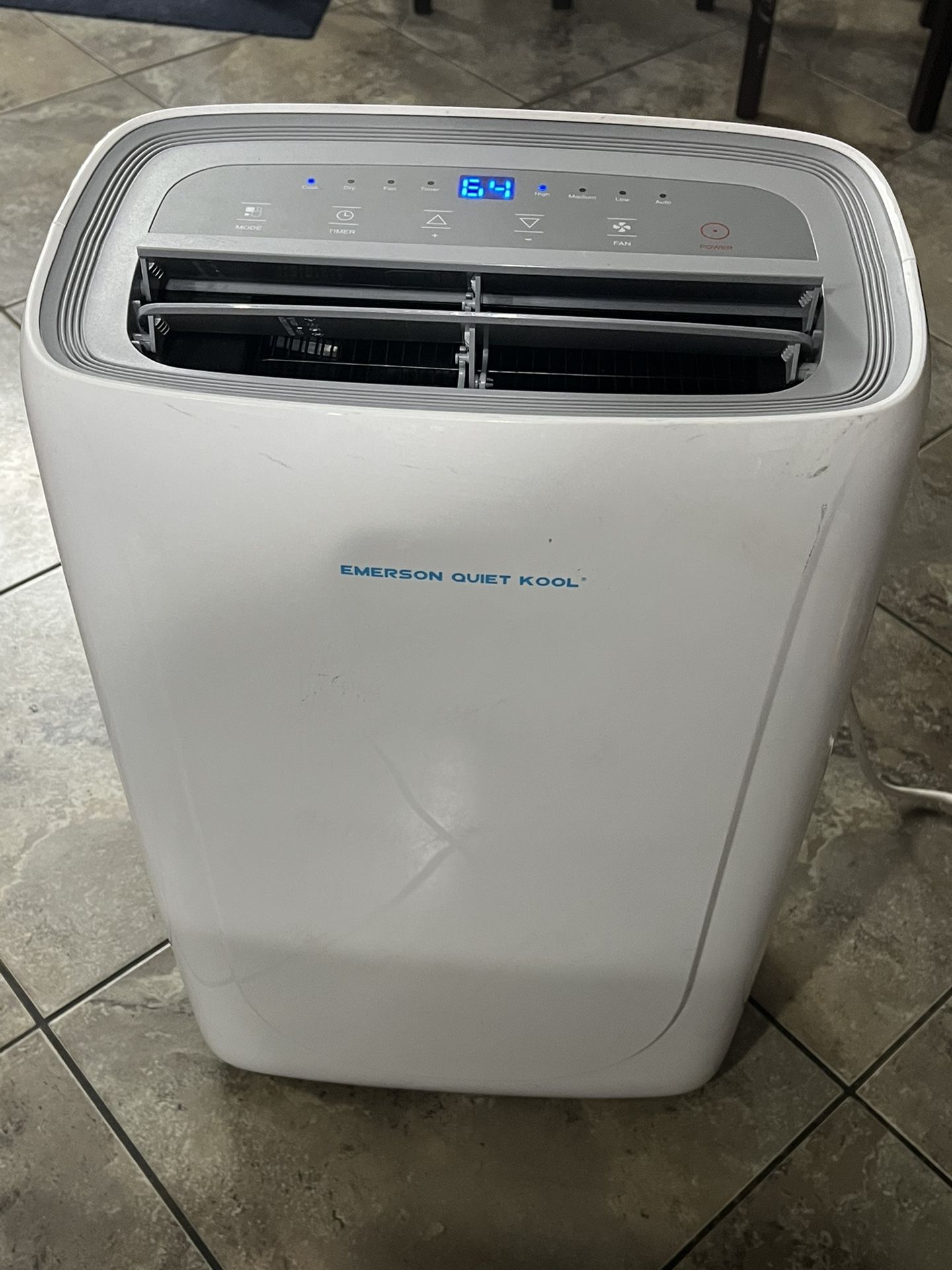 Emerson Quiet 8000 BTU 115-Volt Portable Air Conditioner w/ Dehumidifier Function