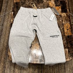 LIGHT GREY FEAR OF GOD ESSENTIALS SWEATPANTS