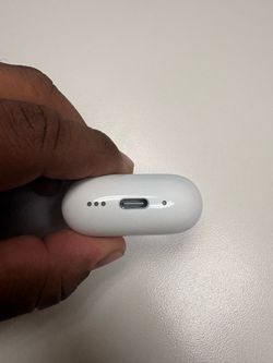 AirPods 4 Noise cancelling