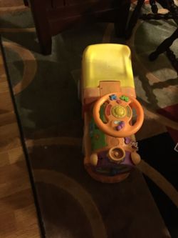 Toy car