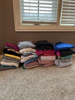 30+ Articles of Girls Clothing - Size 10-14