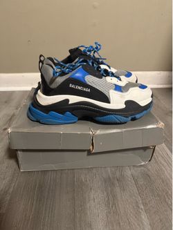 Balenciaga Triple S Men’s Low Top Lace-Up Sneakers