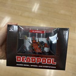 NWT Deadpool Ramen Bowl with Spoon and Chopsticks