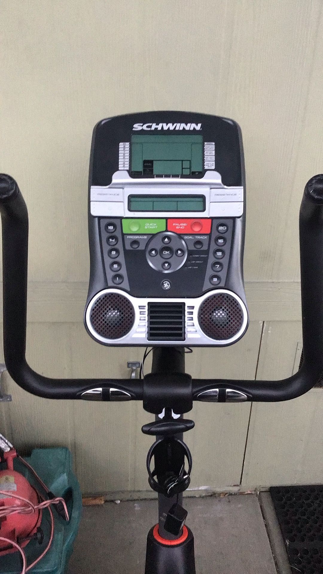 Schwinn Journey 1.0, Maybe Use Two Or Three Times Like New Fully Adjustable People friendly how is everything with it?
