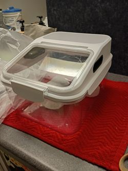 Airtight Food Storage Container with Lid new