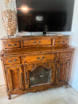 Vintage Oak Hutch/Buffet